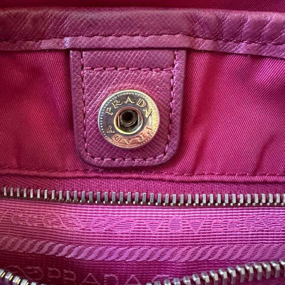 PRADA Tessuto Nylon Saffiano Tote Granato - Picture 12 of 12